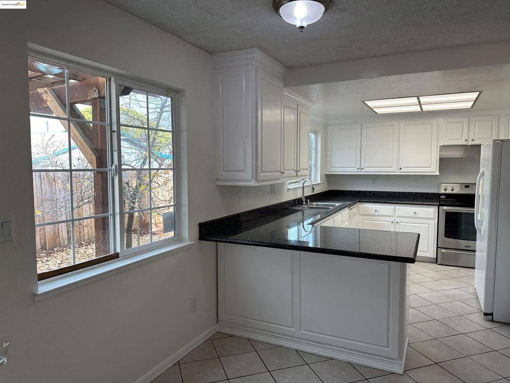 Vallejo, CA 94589,136 Nugent Dr