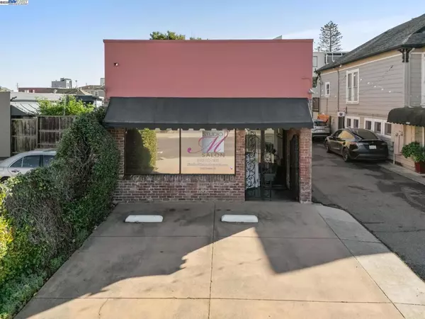 Alameda, CA 94501,1422 Everett St