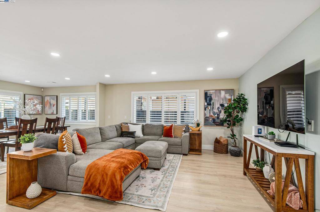 Livermore, CA 94550,566 Sonoma Ave