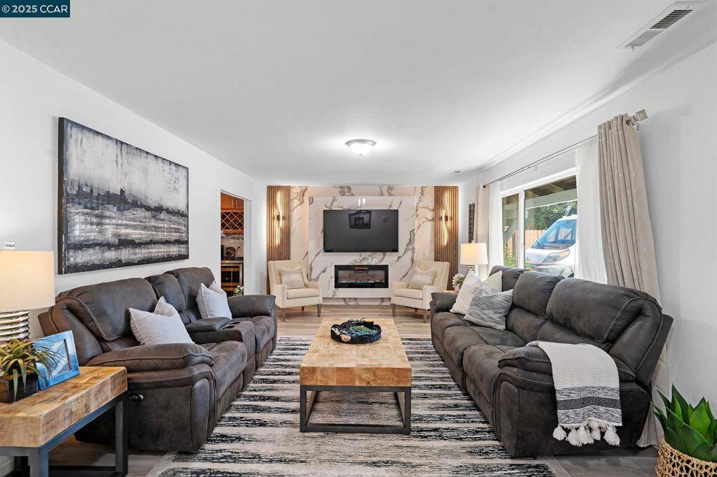 Concord, CA 94521,1525 Ayers Rd
