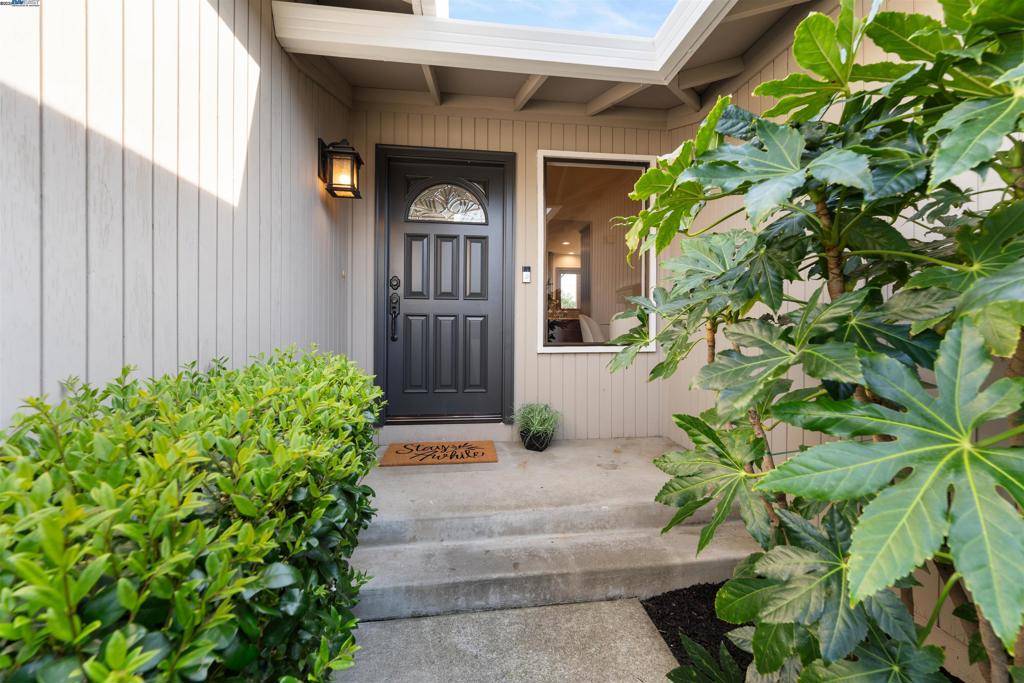 Pleasanton, CA 94588,3118 Montpelier Court