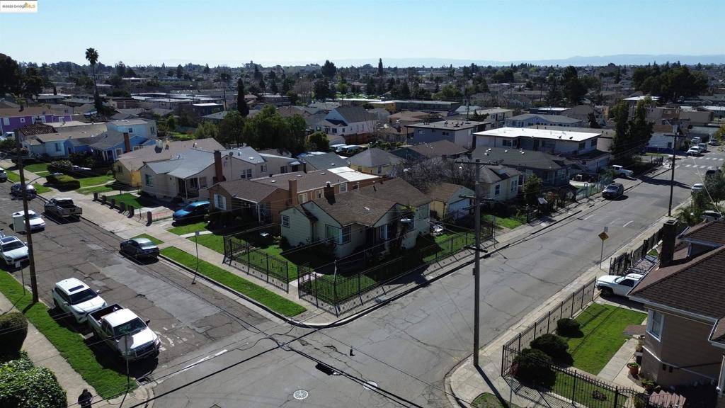 Oakland, CA 94603,9401 Hillside St