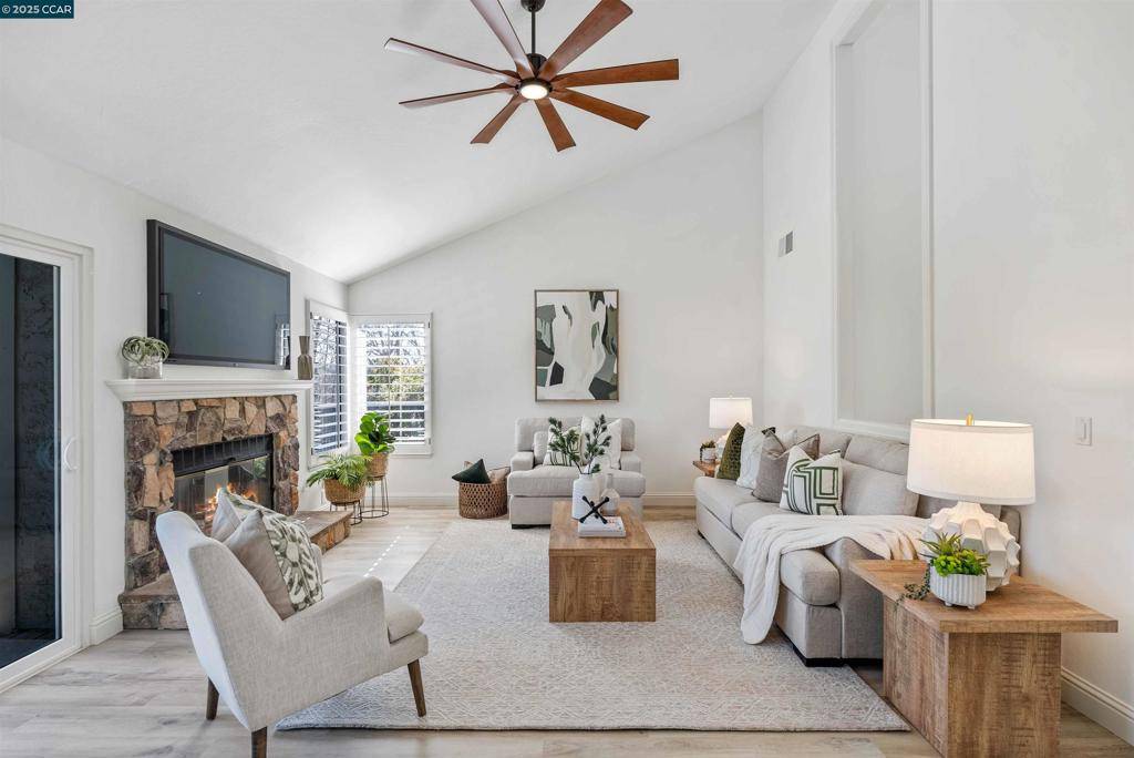Moraga, CA 94556,903 Augusta Dr