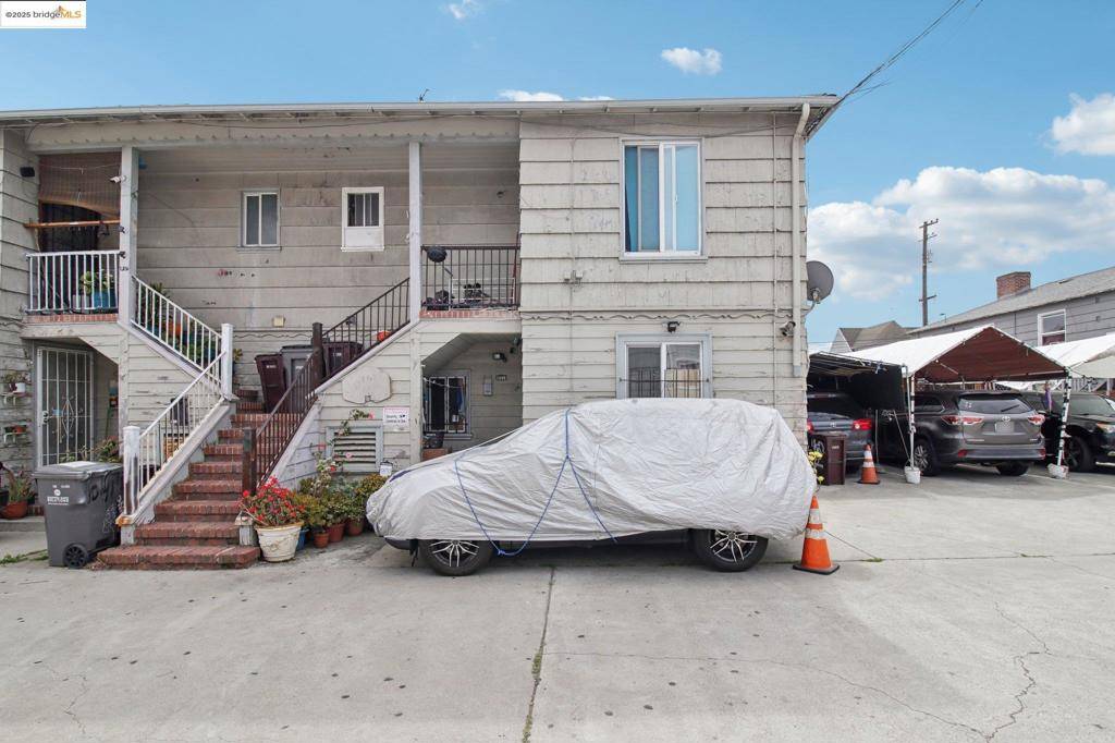 Oakland, CA 94606,1037 International Blvd