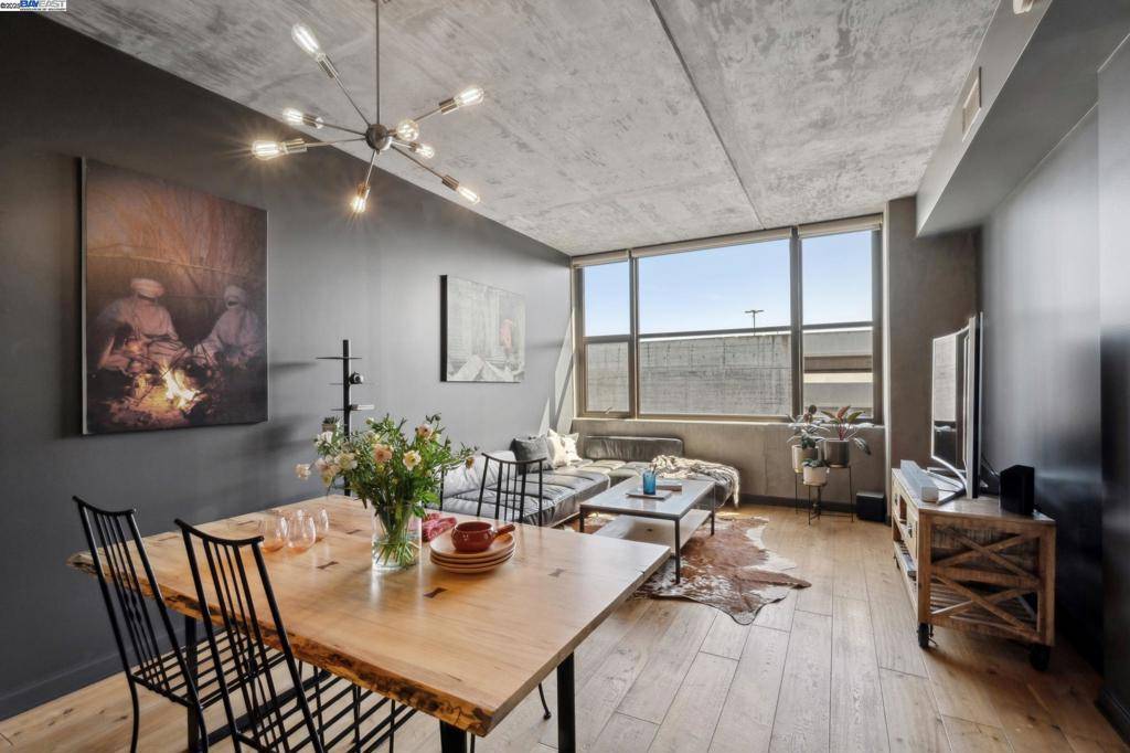 311 2nd St #709, Oakland, CA 94607