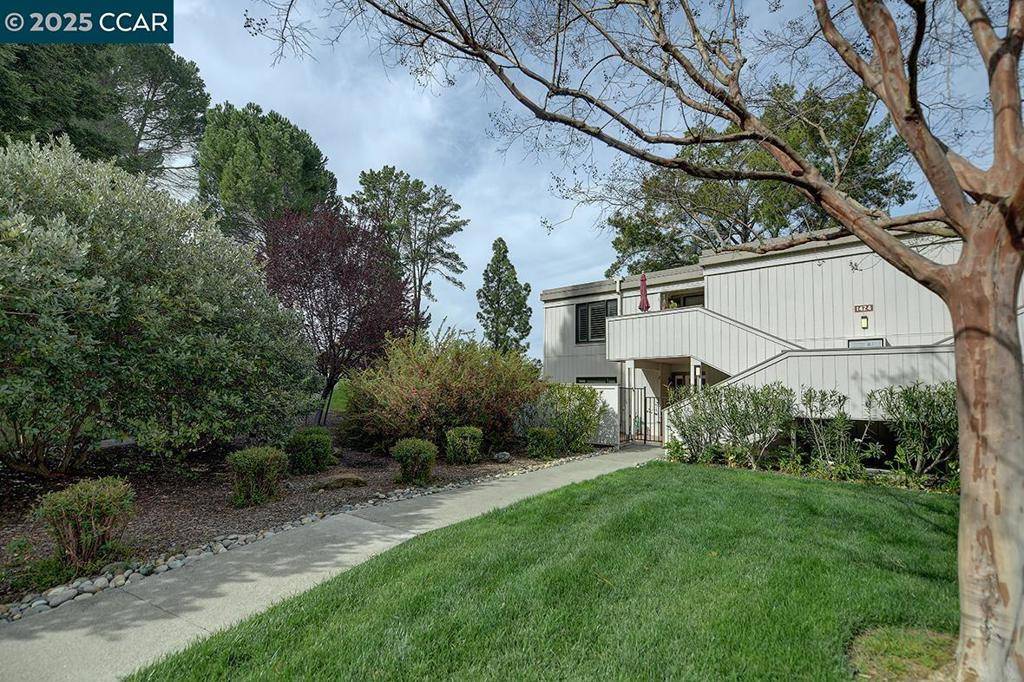 Walnut Creek, CA 94595,1424 Canyonwood Ct #2