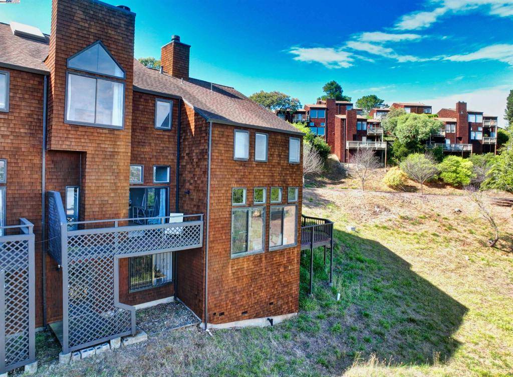 Sausalito, CA 94965,220 Bay Vista Cir