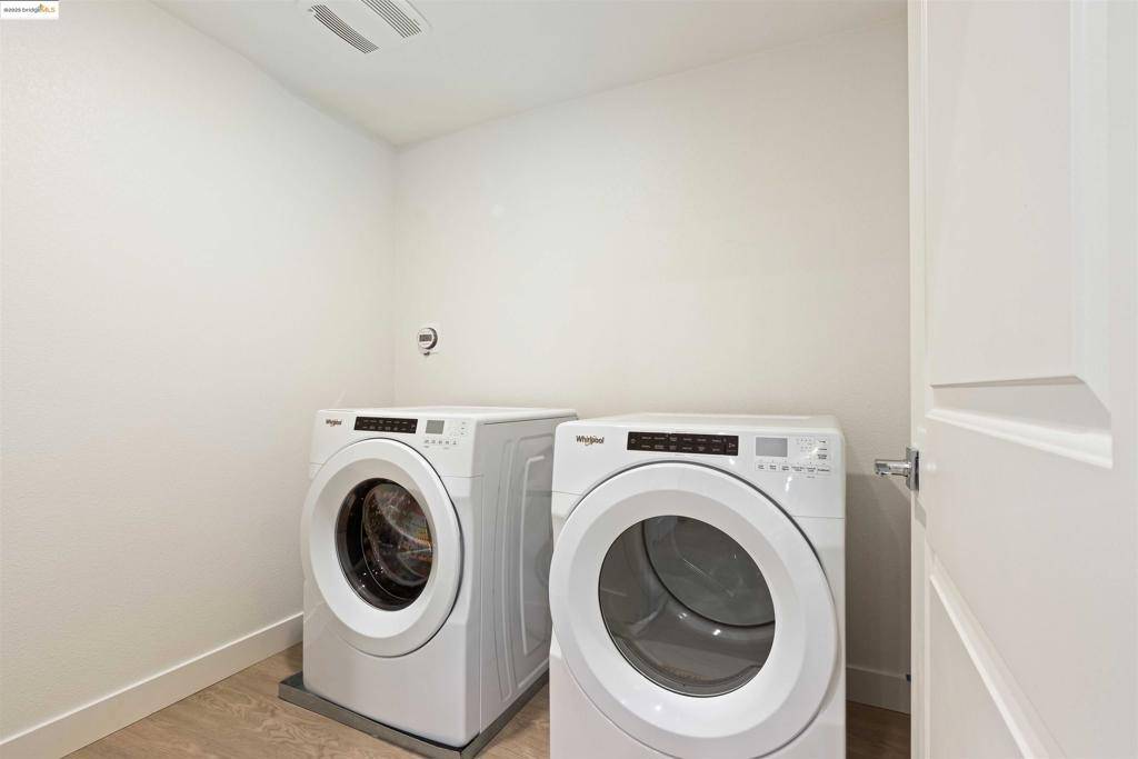Hayward, CA 94544,500 Somi Ct #213