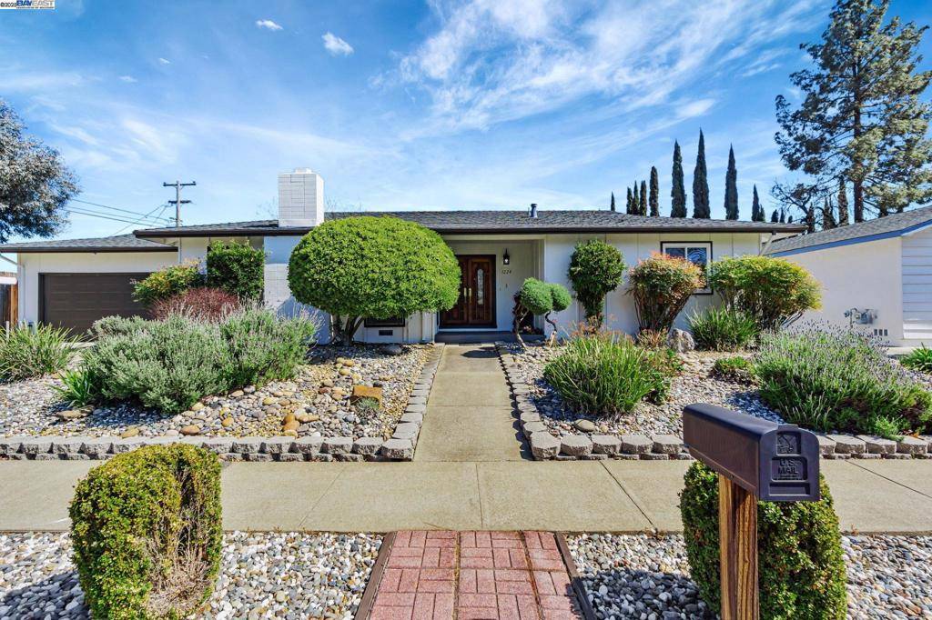1224 Sheridan Rd, Concord, CA 94518