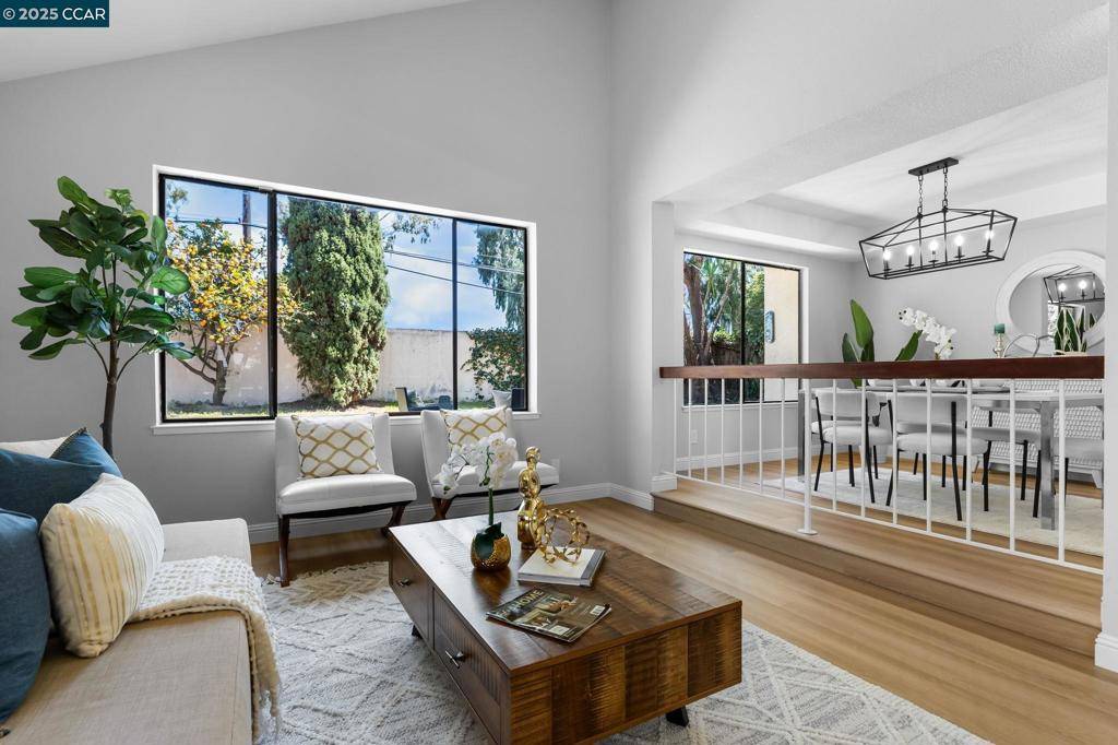 Fremont, CA 94555,4360 Peregrine Way