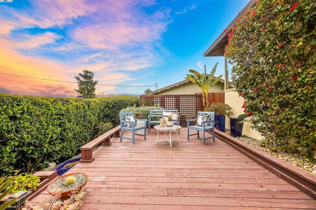 Castro Valley, CA 94546,18473 Carlwyn Dr