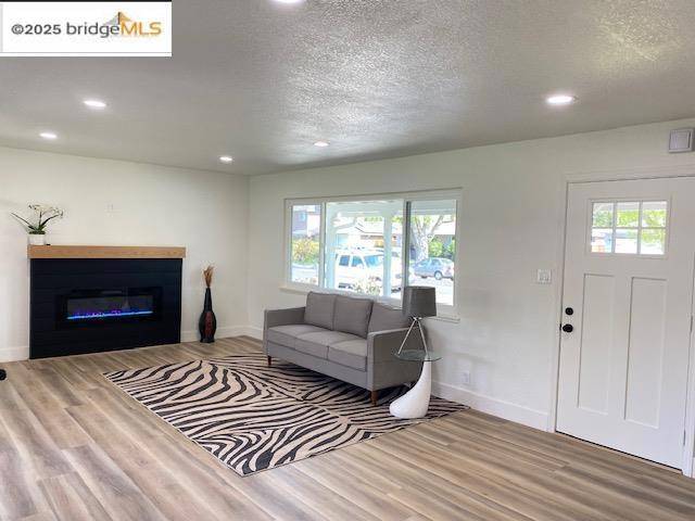 Concord, CA 94519,2157 Holbrook dr