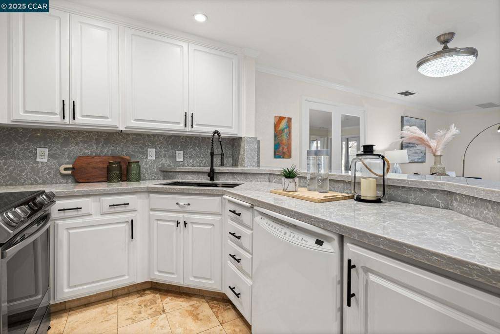 Walnut Creek, CA 94595,1412 S Villa Way