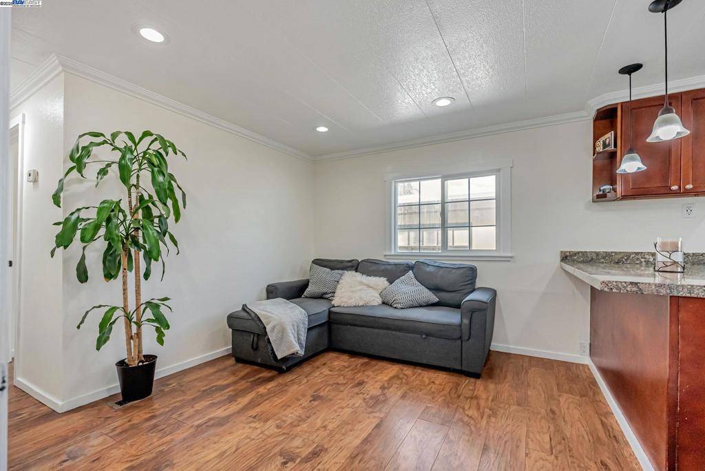 Hayward, CA 94541,19150 Hesperian Blvd