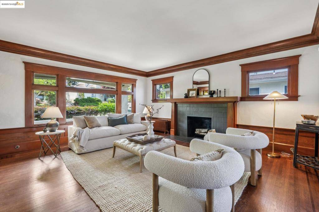 Piedmont, CA 94610-1519,580 Crofton