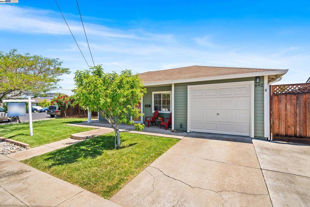 Livermore, CA 94551,692 Adelle St