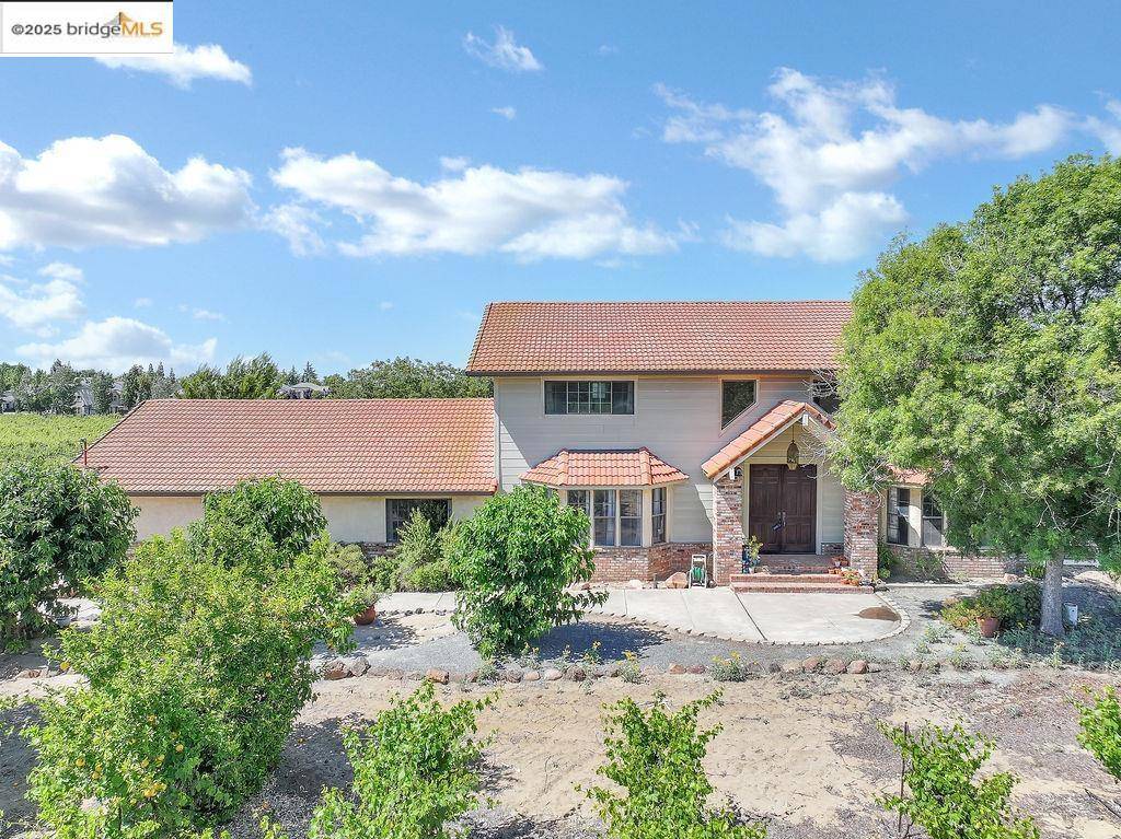 1000 Vintage Drive, Oakley, CA 94561
