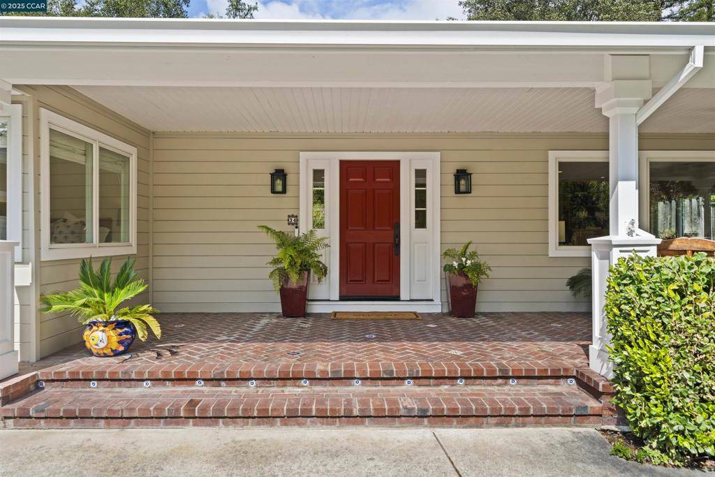 Orinda, CA 94563,34 Don Gabriel Way