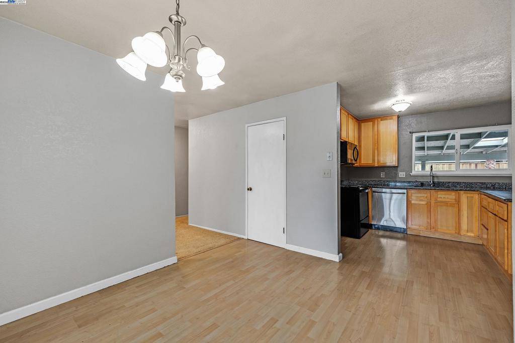 Dublin, CA 94568,7239 Emerald Ave