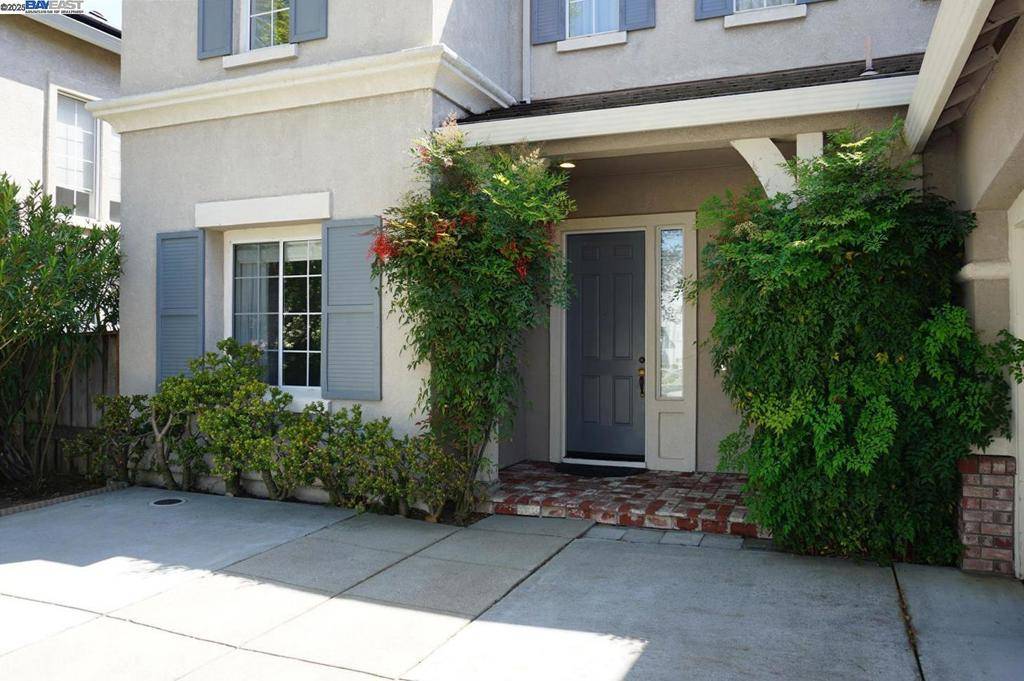 Hayward, CA 94544,30278 Willowbrook Rd