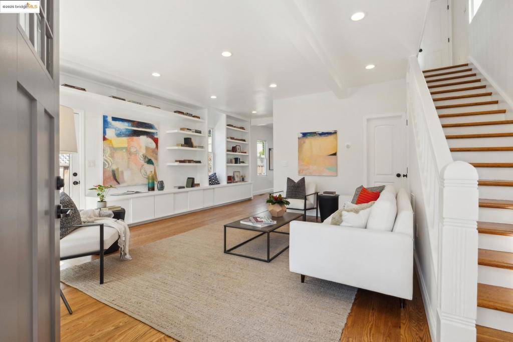 Berkeley, CA 94705,2355 Woolsey St