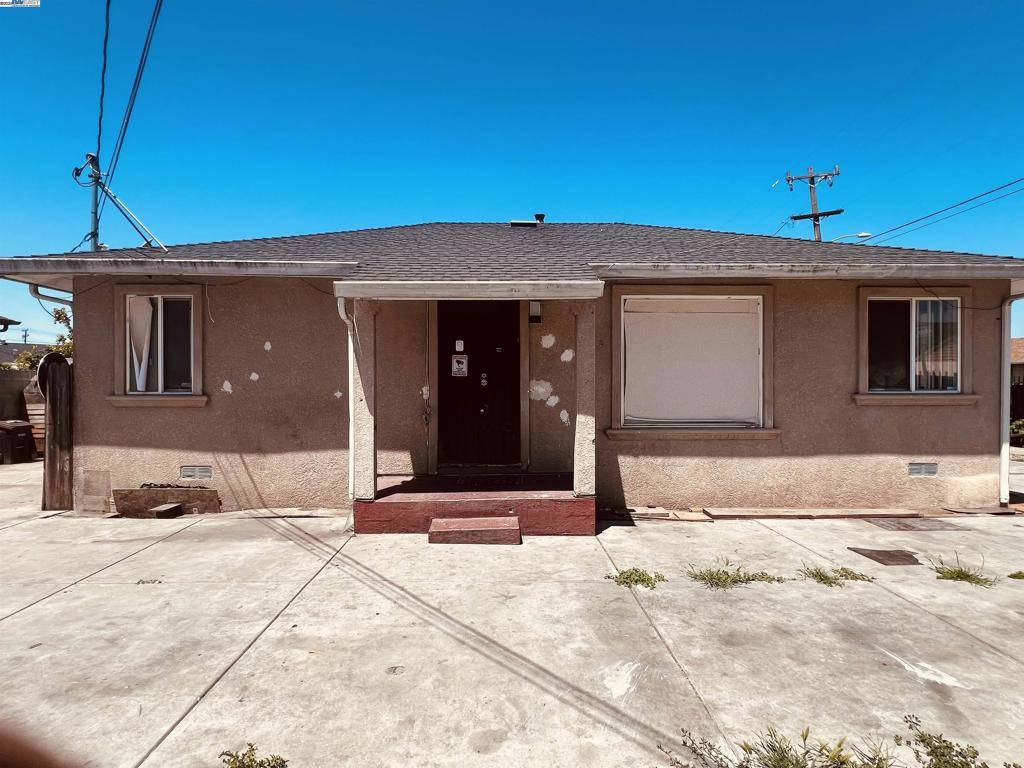 9709 Coral Rd, Oakland, CA 94603