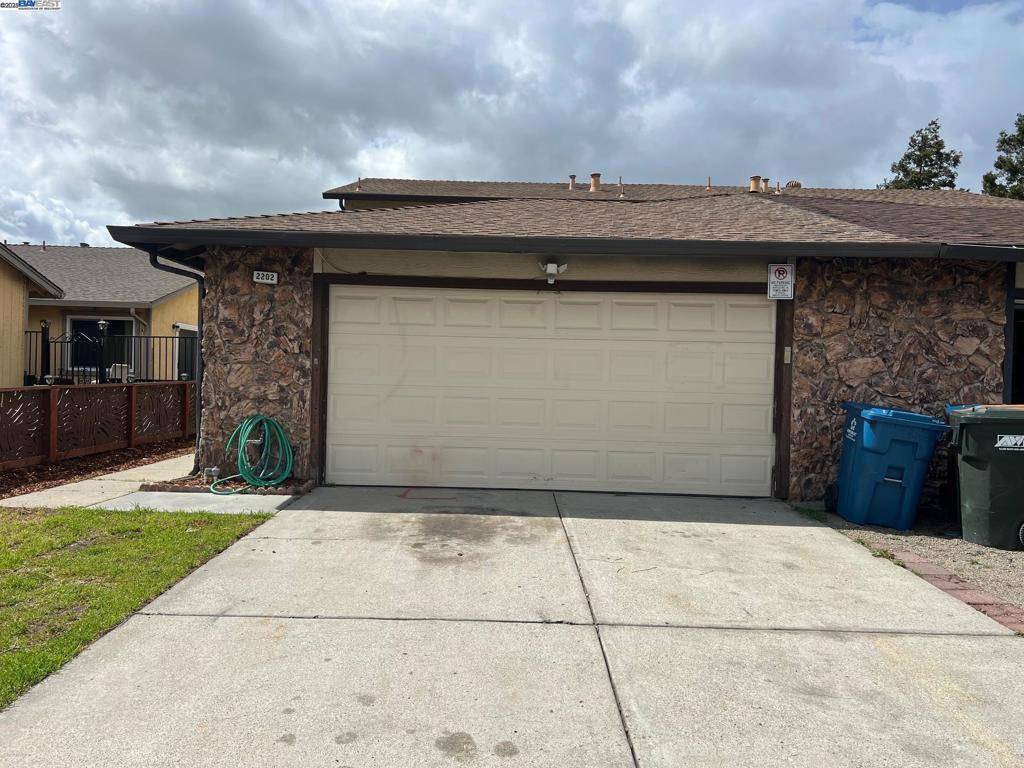Antioch, CA 94509,2202 Banyan Way