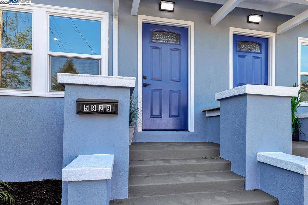 Oakland, CA 94608,5929 Herzog St