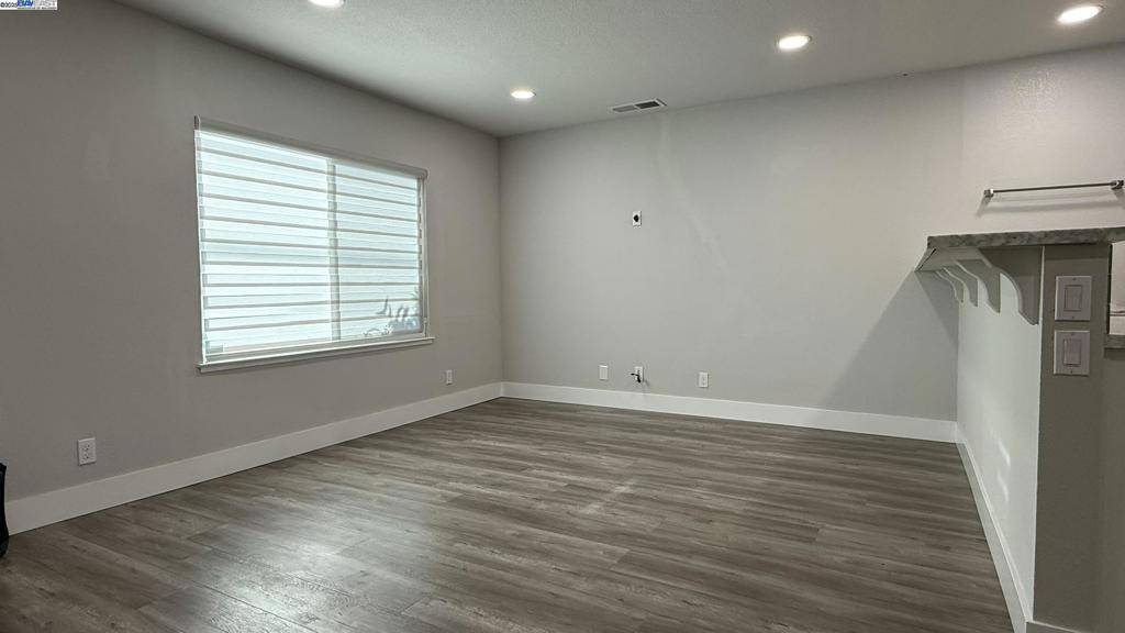 Sunnyvale, CA 94085,338 Orchard Ave