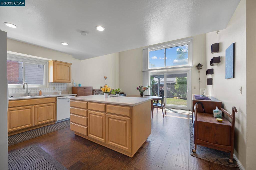 2267 Channing Ct, Fairfield, CA 94533