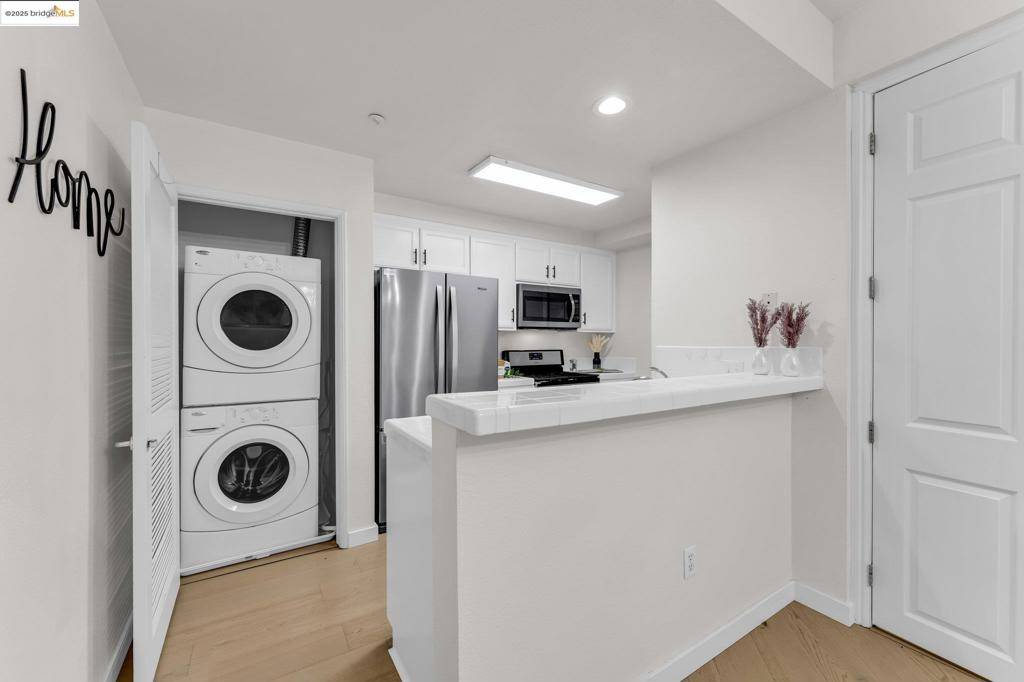 Oakland, CA 94618,260 Caldecott #113