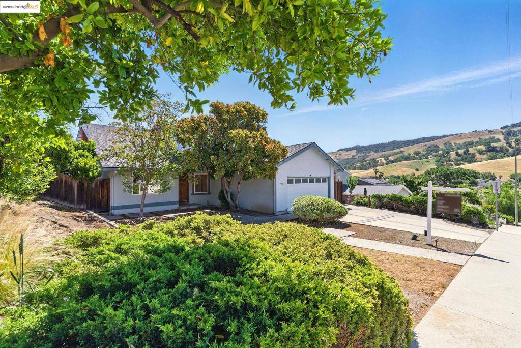 6223 Valroy Dr, San Jose, CA 95123
