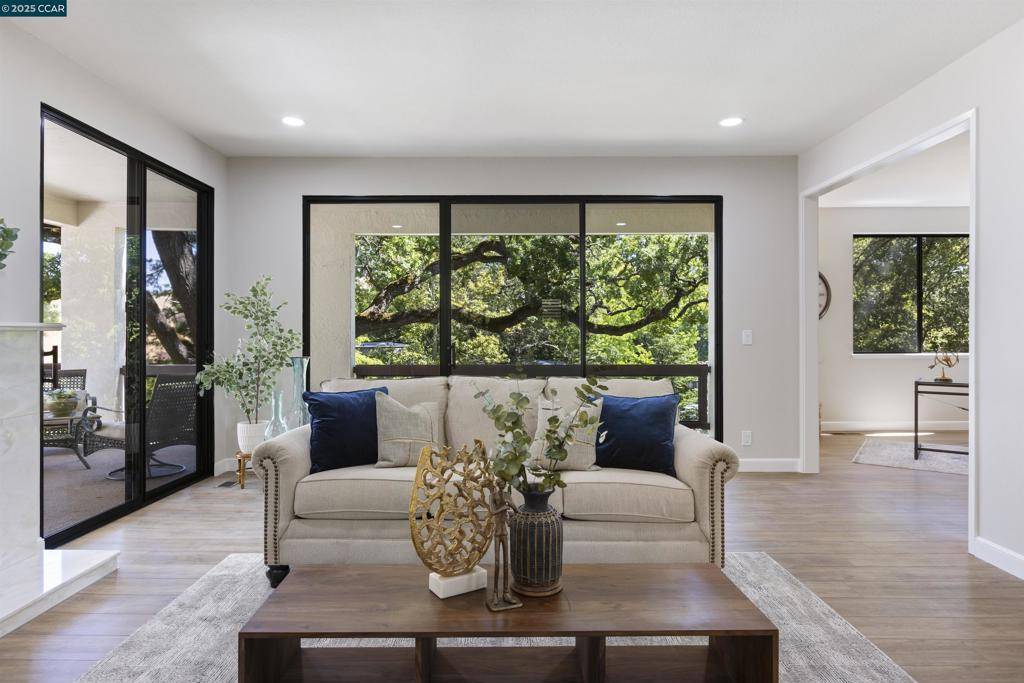 1285 Avenida Sevilla #1A, Walnut Creek, CA 94595