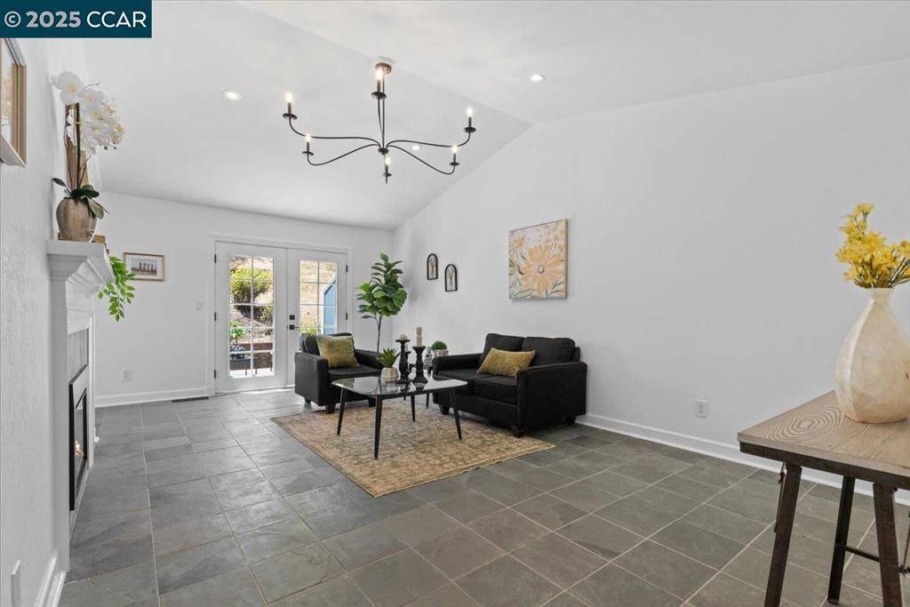 Pleasant Hill, CA 94523,491 Camelback Rd