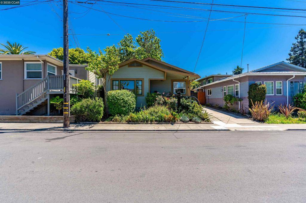 Oakland, CA 94619,3018 Courtland Ave
