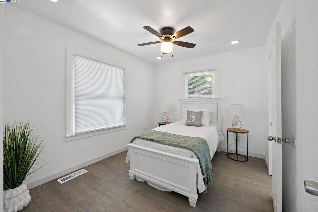 Martinez, CA 94553,1385 Palm Ave