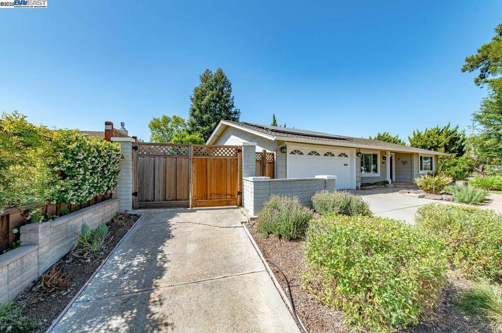 Livermore, CA 94550,1464 Windsor Way