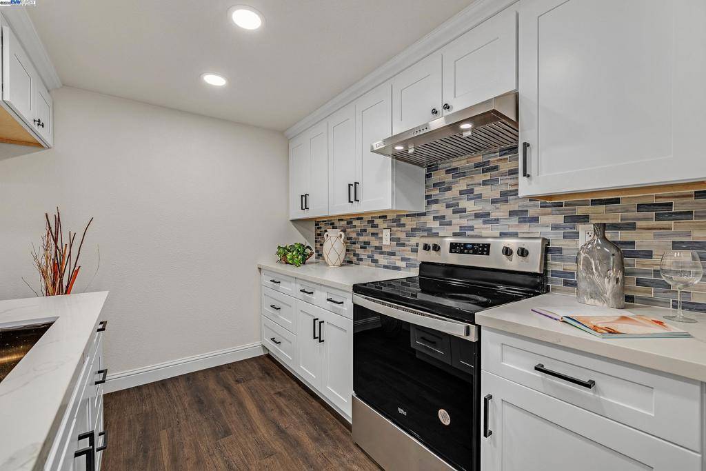 Newark, CA 94560,6488 Buena Vista Dr #B