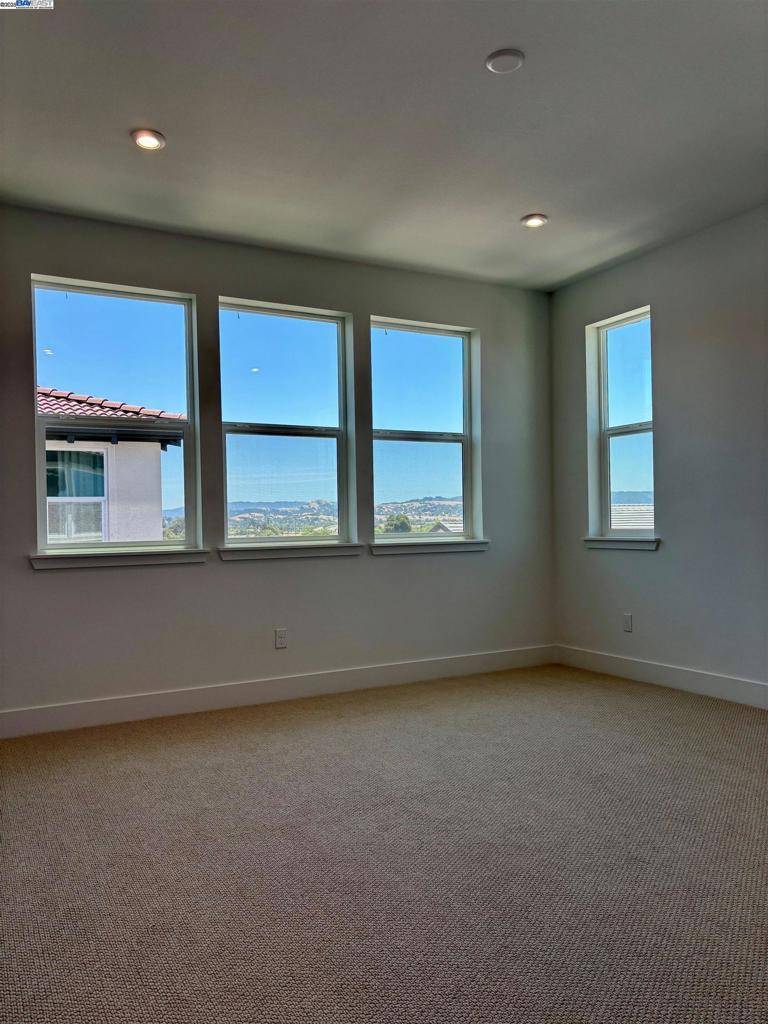Morgan Hill, CA 95037,902 Loyola Lane #1201