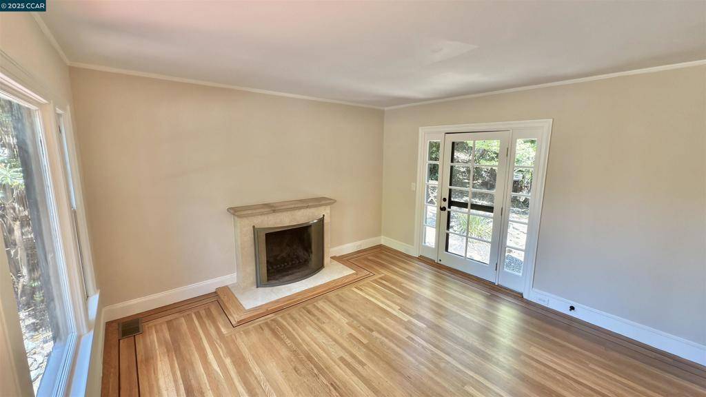 Martinez, CA 94553,900 Brown St
