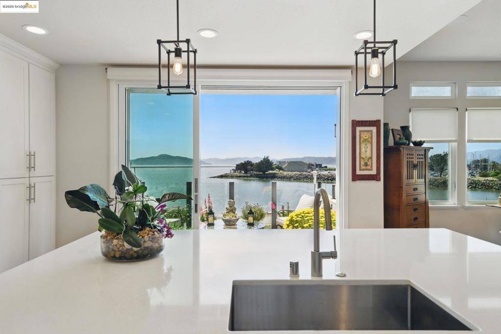 16 Waterline, Richmond, CA 94801