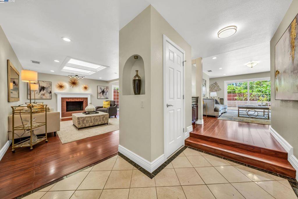 Fremont, CA 94539,41917 Camino Santa Barbara