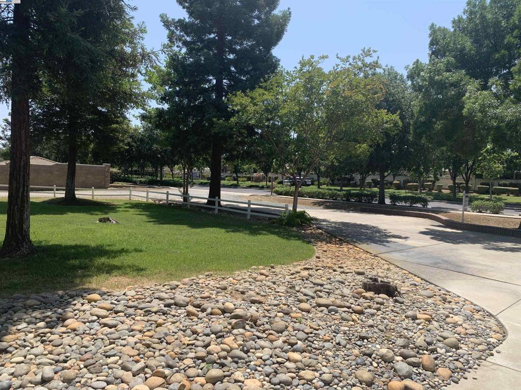Brentwood, CA 94513,320 fairview Ave