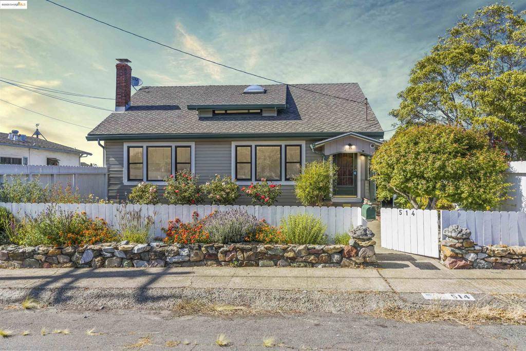 514 Edwards St, Crockett, CA 94525