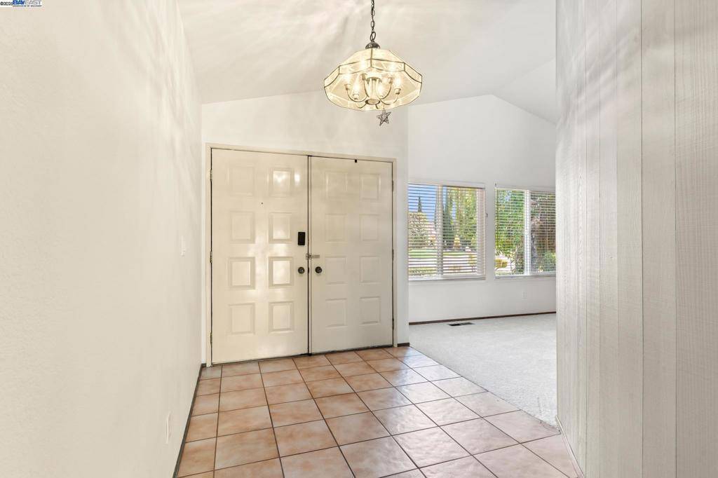 Richmond, CA 94803,1326 Fascination Cir