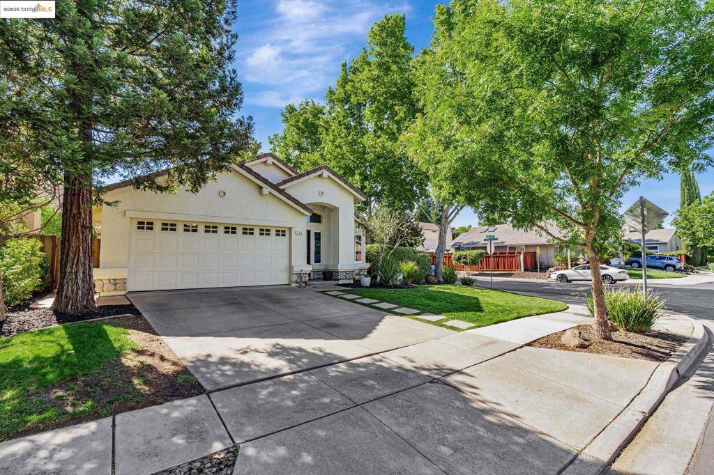 Brentwood, CA 94513,483 Apple Hill Dr