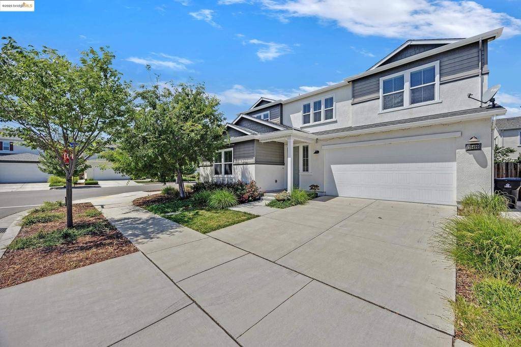 18499 Lewiston Dr, Lathrop, CA 95330-8433