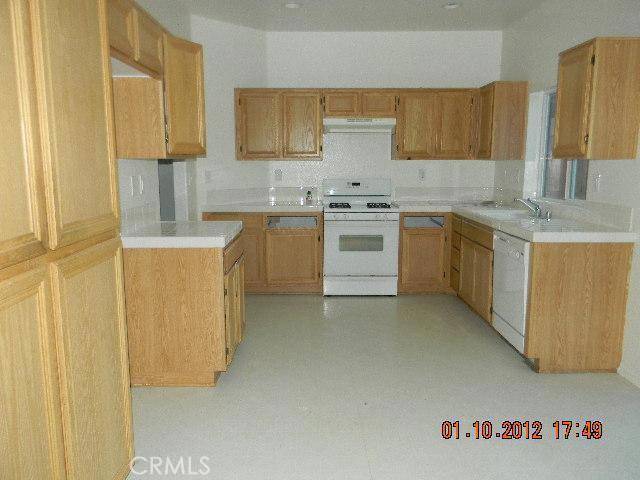 Victorville, CA 92392,13186 Bassett DR