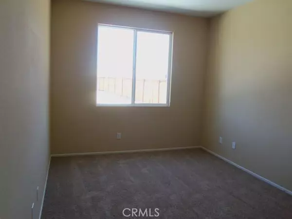 Hesperia, CA 92344,13182 Cucamonga CT