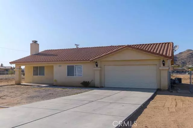 15470 Tonekai RD, Apple Valley, CA 92307